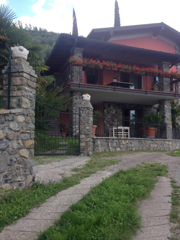 Casatragliulivi Villa มาโรเน ภายนอก รูปภาพ